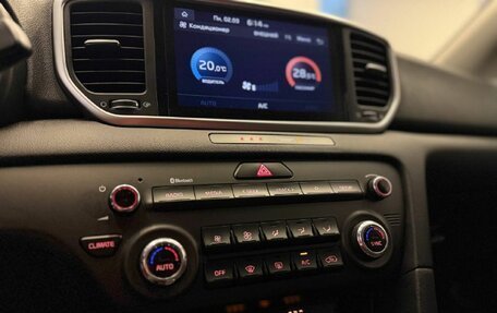 KIA Sportage IV рестайлинг, 2020 год, 2 470 500 рублей, 12 фотография