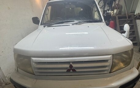 Mitsubishi Pajero iO, 1998 год, 410 000 рублей, 2 фотография