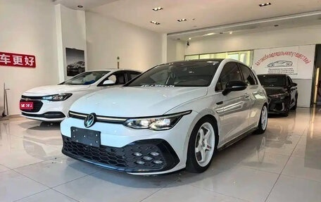 Volkswagen Golf VIII, 2021 год, 1 550 000 рублей, 1 фотография