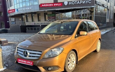 Mercedes-Benz B-Класс, 2013 год, 1 050 000 рублей, 1 фотография