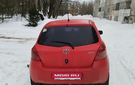 Toyota Yaris III рестайлинг, 2007 год, 320 000 рублей, 4 фотография