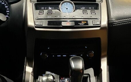 Lexus NX I, 2017 год, 3 000 000 рублей, 14 фотография