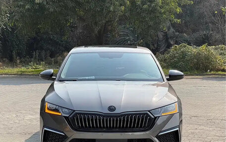 Skoda Octavia IV, 2022 год, 1 590 000 рублей, 2 фотография