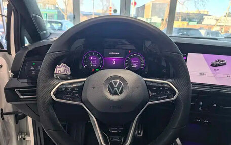 Volkswagen Golf VIII, 2021 год, 1 550 000 рублей, 9 фотография