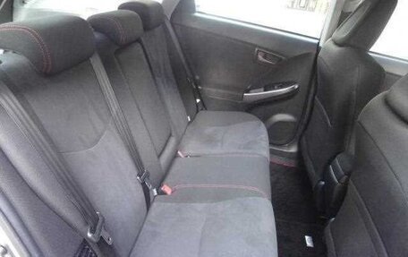 Toyota Prius, 2015 год, 970 000 рублей, 10 фотография