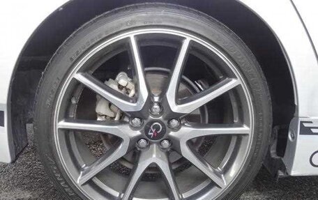 Toyota Prius, 2015 год, 970 000 рублей, 8 фотография