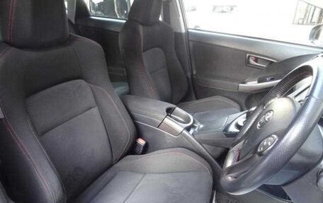 Toyota Prius, 2015 год, 970 000 рублей, 9 фотография