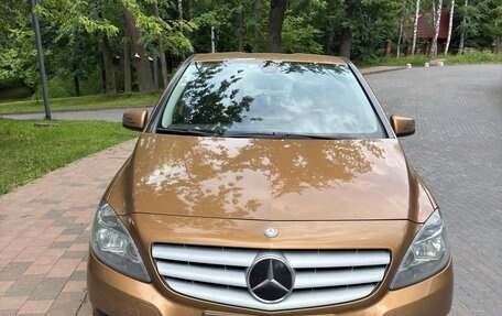 Mercedes-Benz B-Класс, 2013 год, 1 050 000 рублей, 23 фотография