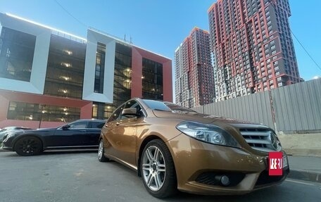 Mercedes-Benz B-Класс, 2013 год, 1 050 000 рублей, 28 фотография