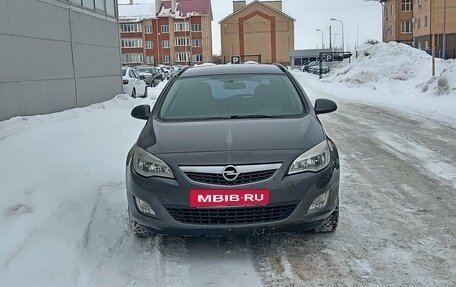 Opel Astra J, 2012 год, 620 000 рублей, 2 фотография