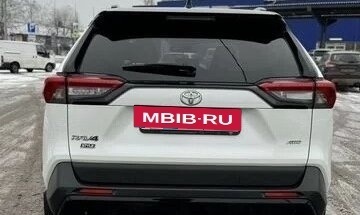 Toyota RAV4, 2021 год, 2 950 000 рублей, 6 фотография
