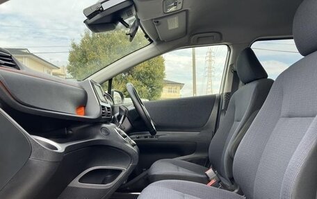 Toyota Sienta II, 2022 год, 1 250 001 рублей, 16 фотография