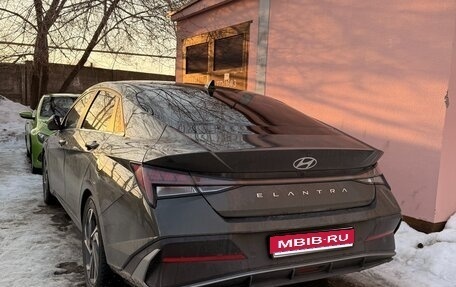 Hyundai Elantra, 2024 год, 2 300 000 рублей, 1 фотография