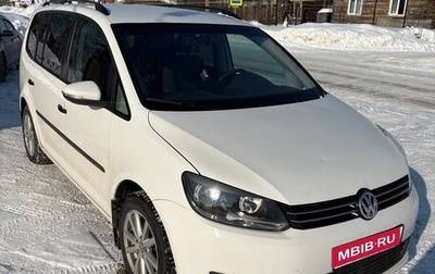 Volkswagen Touran III, 2011 год, 970 000 рублей, 1 фотография