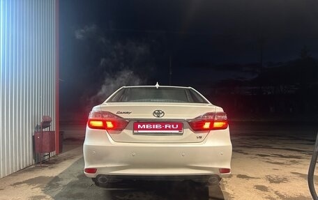 Toyota Camry, 2017 год, 2 158 000 рублей, 8 фотография