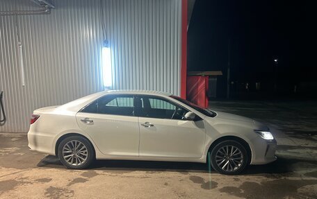 Toyota Camry, 2017 год, 2 158 000 рублей, 9 фотография