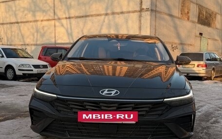 Hyundai Elantra, 2024 год, 2 300 000 рублей, 6 фотография