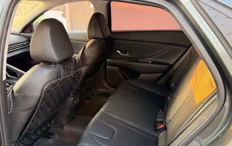 Hyundai Elantra, 2024 год, 2 300 000 рублей, 18 фотография