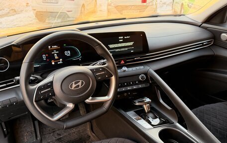 Hyundai Elantra, 2024 год, 2 300 000 рублей, 19 фотография