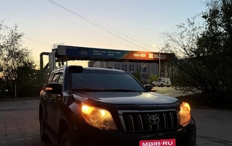 Toyota Land Cruiser Prado 150 рестайлинг 2, 2011 год, 2 500 000 рублей, 3 фотография