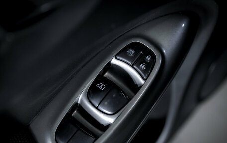 Nissan Juke II, 2011 год, 750 000 рублей, 18 фотография