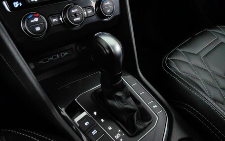 Volkswagen Tiguan II, 2020 год, 2 405 000 рублей, 16 фотография