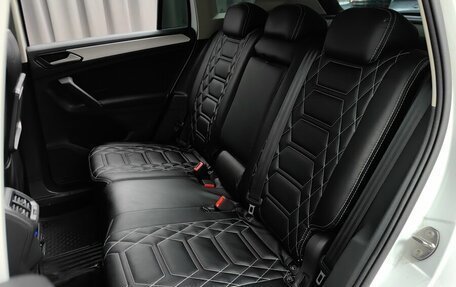 Volkswagen Tiguan II, 2020 год, 2 405 000 рублей, 8 фотография