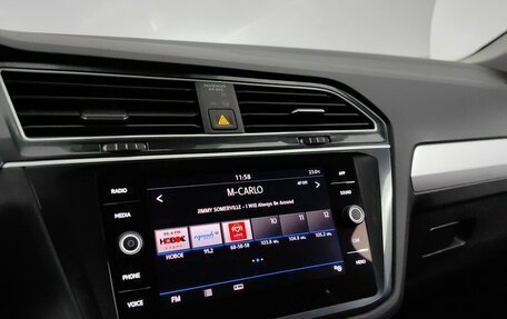 Volkswagen Tiguan II, 2020 год, 2 405 000 рублей, 14 фотография