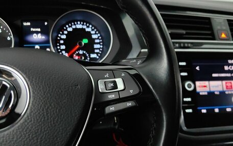 Volkswagen Tiguan II, 2020 год, 2 405 000 рублей, 19 фотография