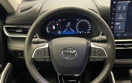 Toyota Highlander, 2025 год, 5 350 000 рублей, 12 фотография