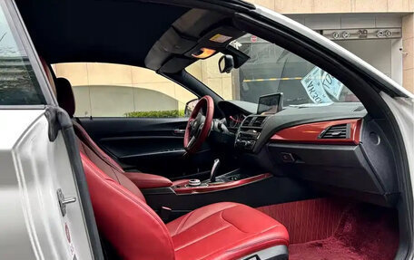 BMW 2 серия F22, 2017 год, 1 650 000 рублей, 9 фотография