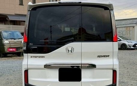 Honda Stepwgn IV, 2021 год, 2 056 000 рублей, 4 фотография