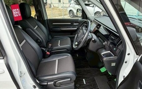 Honda Stepwgn IV, 2021 год, 2 056 000 рублей, 7 фотография