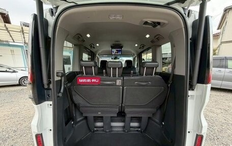 Honda Stepwgn IV, 2021 год, 2 056 000 рублей, 19 фотография