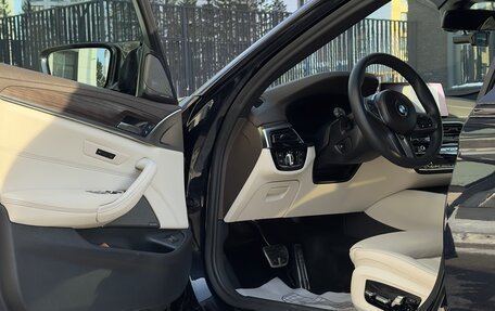 BMW 5 серия, 2018 год, 4 300 000 рублей, 11 фотография