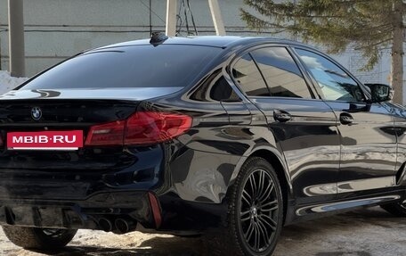 BMW 5 серия, 2018 год, 4 300 000 рублей, 3 фотография