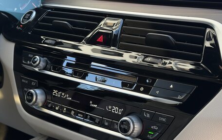 BMW 5 серия, 2018 год, 4 300 000 рублей, 21 фотография