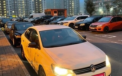 Volkswagen Polo VI (EU Market), 2013 год, 510 000 рублей, 1 фотография