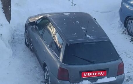 Audi A4, 1999 год, 230 000 рублей, 1 фотография