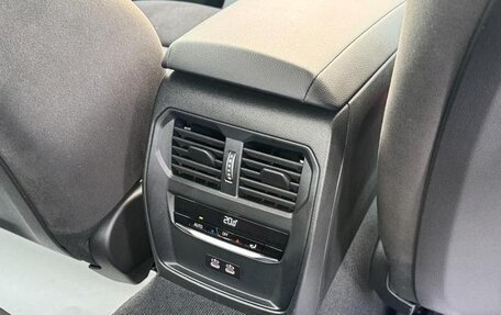 BMW 3 серия, 2025 год, 4 300 000 рублей, 23 фотография