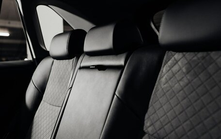 Toyota RAV4, 2025 год, 4 400 000 рублей, 26 фотография