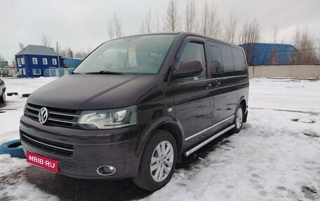 Volkswagen Multivan T5, 2011 год, 2 355 000 рублей, 1 фотография