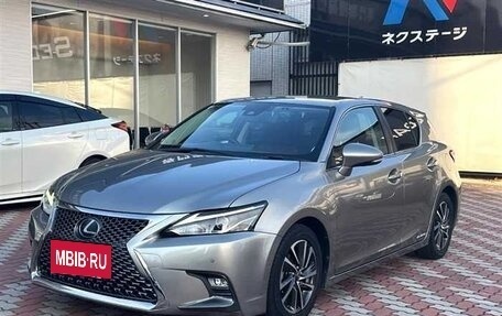 Lexus CT I рестайлинг, 2017 год, 1 690 000 рублей, 2 фотография