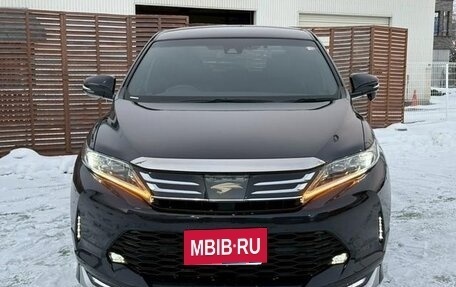 Toyota Harrier, 2020 год, 2 045 000 рублей, 2 фотография
