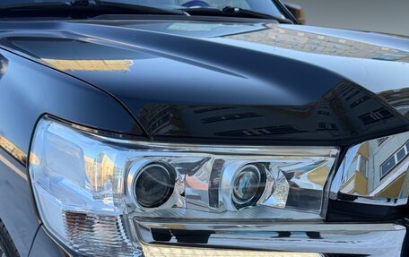 Toyota Land Cruiser 200, 2018 год, 8 900 000 рублей, 6 фотография