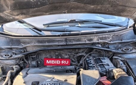 Mitsubishi Outlander III рестайлинг 3, 2010 год, 1 255 000 рублей, 5 фотография