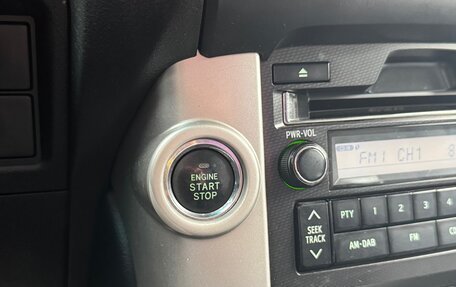 Toyota Land Cruiser Prado 150 рестайлинг 2, 2012 год, 2 350 000 рублей, 17 фотография