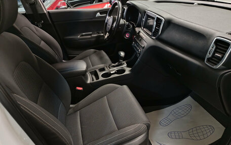 KIA Sportage IV рестайлинг, 2017 год, 2 320 000 рублей, 8 фотография