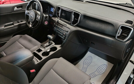 KIA Sportage IV рестайлинг, 2017 год, 2 320 000 рублей, 9 фотография