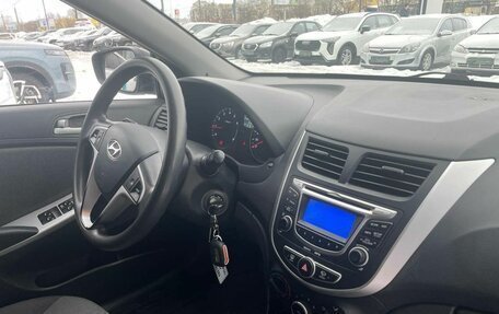 Hyundai Solaris II рестайлинг, 2013 год, 734 000 рублей, 13 фотография